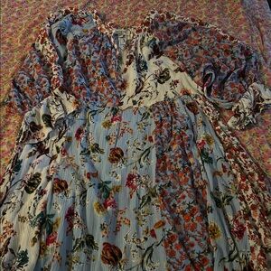 Umgee Multicolor Floral Tunic Top Perfect condition. No ironing.